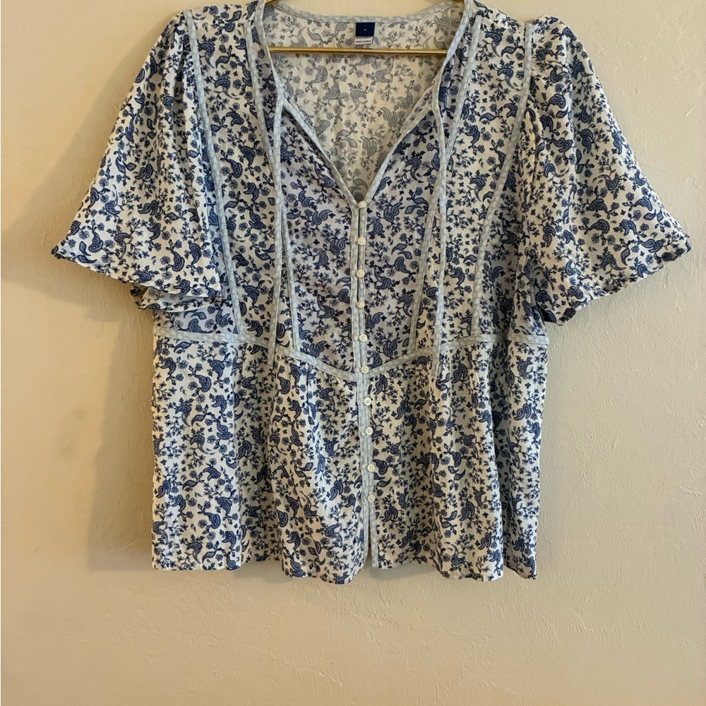 Old Navy Floral Blue Women's Top